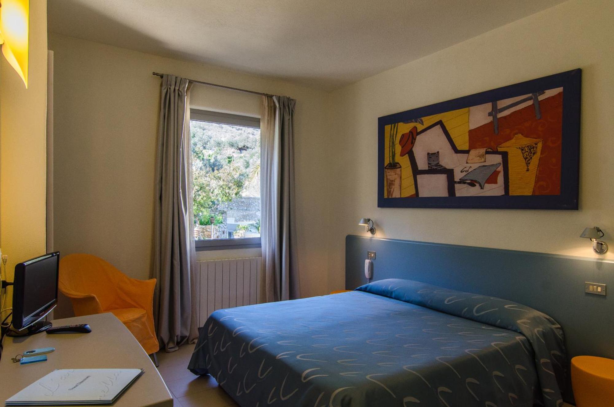 Hotel Arenella Giglio Porto Ngoại thất bức ảnh