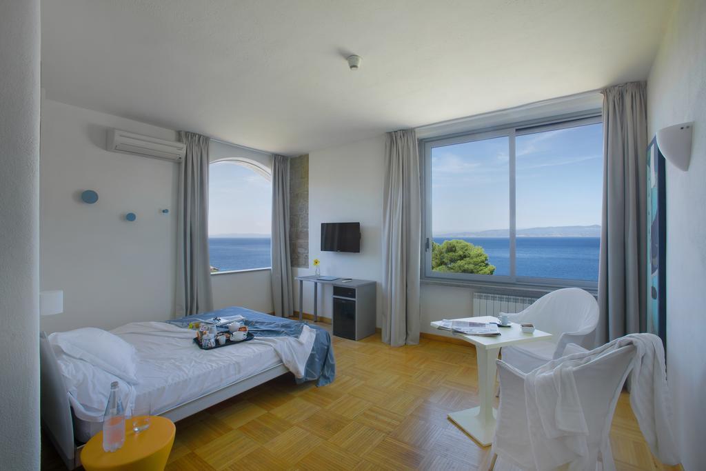Hotel Arenella Giglio Porto Ngoại thất bức ảnh